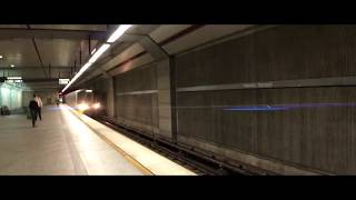 INCOMING TRAIN @ Wilshire / Vermont Metro stn.