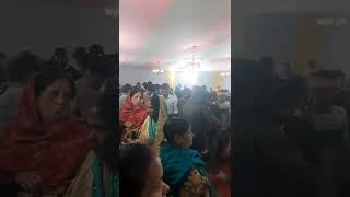 Gao ki shaadi mai aaya hu dosto