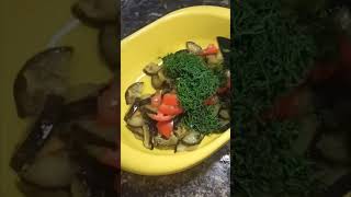 Баклажаннно-помидорный салат как приготовить/How to cook eggplant-tomato salad #рецепты  #баклажаны