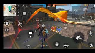 Bermain Free Fire bersama teman setia