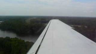 AirTran 717 Landing at PHF (Newport News/Williamsburg, VA)