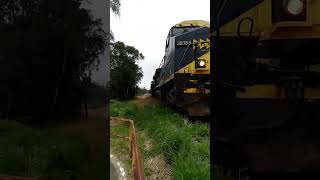 2 locomotivas de escoteira da MRS logística sentido Paranapiacaba SP