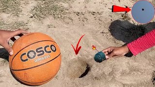 basketball को डाला गड्ढे के अंदर sutli रखकर 🤒 l Basketball Vs Sutli Inside big Hole l Diwali l