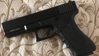 Atirando de GLOCK v-20 em CÂMERA LENTA!🎥                           #short #casal #armas #airsoft