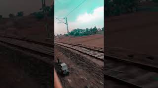 Raftaarein| Ra.One| Shahrukh Khan, Kareena Kapoor| Train Video #shorts #youtube #viral #video #like