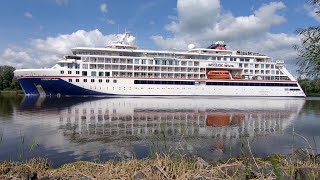 Cruise ship HANSEATIC nature in Kiel Canal // Ferry point Oldenbuettel // August 24, 2021