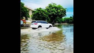 Toyota fortuner in water 🌊 driving #shorts #fortuner #carlovers