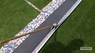 Super fast cutting of artificial grass from a standing position - Henko 606 Walk Knife