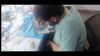 How we can Repair #Laptop #Hinges in low investment by @masterdinesh.