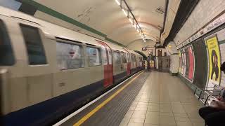 Bakerloo Line 1972TS departing Warwick Avenue