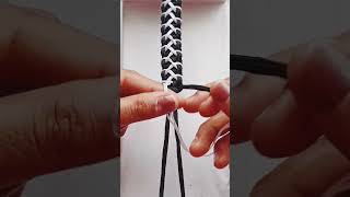 make a paracord bracelet and lift and right single knots design friendship bracelet making #shorts