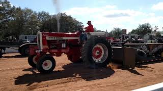 International Farmall 1206 with 466