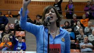 Yolanda Díaz Unidos Podemos intervenció en la V Assemblea de Marea pensionista seguim lluitant fins