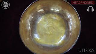 Коллекционная поющая чаша Healingbowl® Luxury Old Tibet \ Соль диез 101 Гц, 28,5 см \ OTL 062