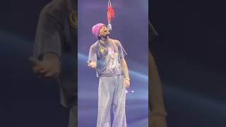 Who got Chris Brown singing like this?? 😭💔 #chrisbrown #music #viral #concert #celebrity #singer