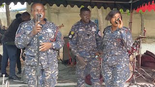 Kumasi policewoman band rocking fawode