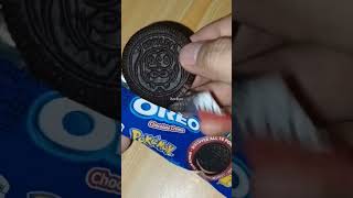 Unboxing Oreo Cookies: I got Rowlet #pokemon #asmr