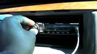 Doing my boys Mike Oldsmobile Delta 88 sound system UPDATE part2