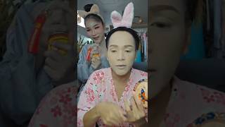 Melinda shows her yadom inhaler at Colosseum show pattaya #ladyboy #gay #viralvideo