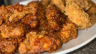 how to make juicy crispy fried hot wings/fried chicken ! how to make fried chicken using a dredge !