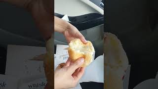 #shorts Cream Filled Doughnuts in Delhi 🍩🥰 #review #foodshorts #shortsfeed #korean #donuts