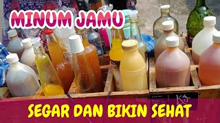 Seorang Pria Jual Jamu Gendong Tarling Di Cibeber Cianjur