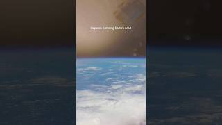 How does Mama Earth look from space- The descent towards earth with space sounds #space #earth