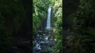 Costa Rica - Waterfall with stressrelief music