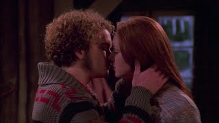 That '70s Show - Hyde Kisses Donna