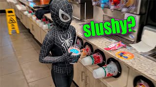 SPIDER-MAN GOING TO 7-11. MADNESS AND SLUSHIES.SPIDER-MAN BLACK SUIT SYMBIOTE COSTUME