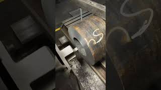 HBM machinig a steel tube in high speed tos w100a #asmr #machine #millingmachine #hbm #TOS #w100a