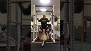 455 + 100 bands triple box squat