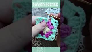 GRANNY SQUARE 💕 How to crochet ♥ FULL beginners easy crochet tutorial in my channel 💖 #shorts ⭐