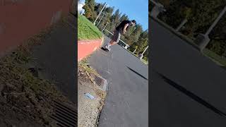 Skateboarding clip nose pick shuv out with a kickflip #skateline #kickflip #noseslide #skateboarding