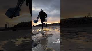 Clam Digging and Oyster Hunting