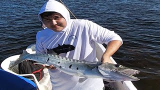 S8:E8 | Barracudas Agresivas Grandes VS Gomas (Plasticos, Viniles) | Soft Plastics VS Barracudas