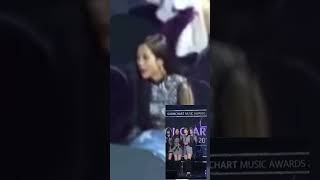 Jisoo Black Pink Reaction to Twice Wins🏆 at Gaon chart Music Awards 2018 #gaonchartmusicawards