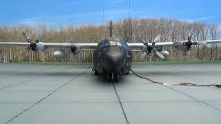 Lockheed C-130H Hercules start-up (day)