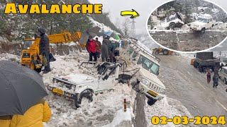 Heavy Avalanche ke wajha se Gadiya daab gayi | Bhout Nuksan hogaya 😳