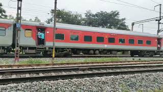 Shalimar-Hyderabad Eastcoast Express arriving at Jajpur Road// SatyaRailVlog.