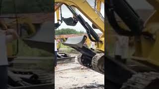 Excavator Cat3 329