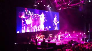 Shakira - Hips Dont Lie - London o2