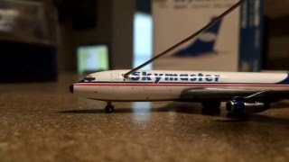 Unboxing/review of the Geminijets select Skymaster Boeing 707-320F