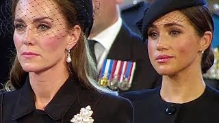 'KATE MIDDLETON' IS 'OVER' MEGHAN MARKLES' 'DAMSEL IN DISTRESS' ACT ? Psychic Tarot Reading ✨🔮✨