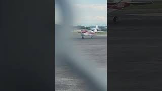 Cessna 172 takeoff at tri