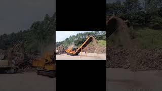 Mobile wood chipper machine #mobilewoodchipper