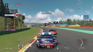 Gran Turismo™ - Sending it round the outside at the Bus Stop