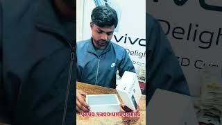 Vivo Y200 First Unboxing video