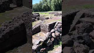 Walking through the mesas of Teotihuacan