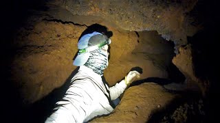 Hunting for hidden stream deep in Thai cave - Now I know how panic attacks feels like!